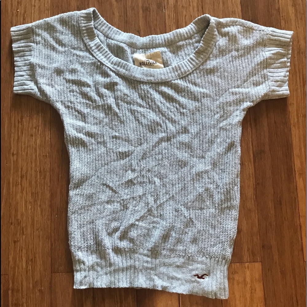 Hollister sweater t shirt
